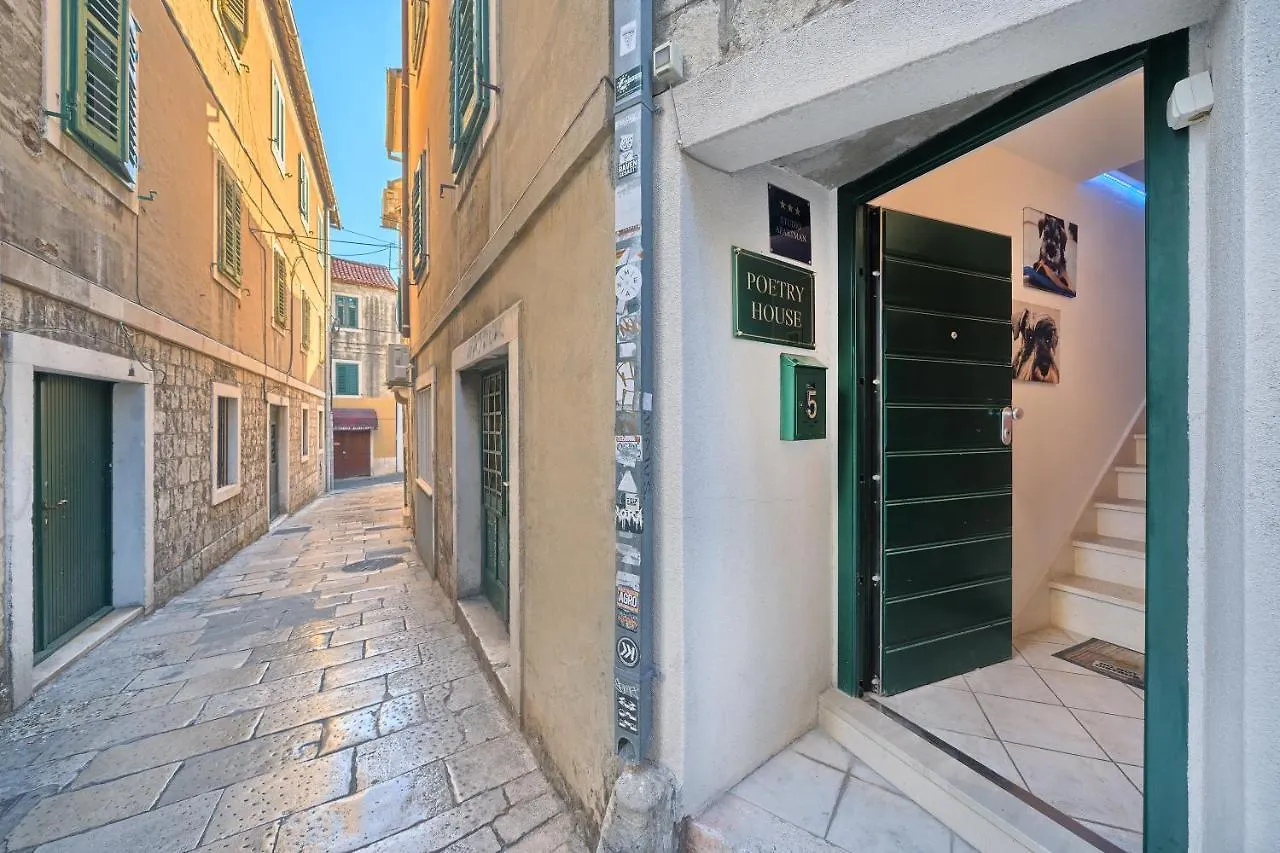 Poetry House Hotel Split Guest house