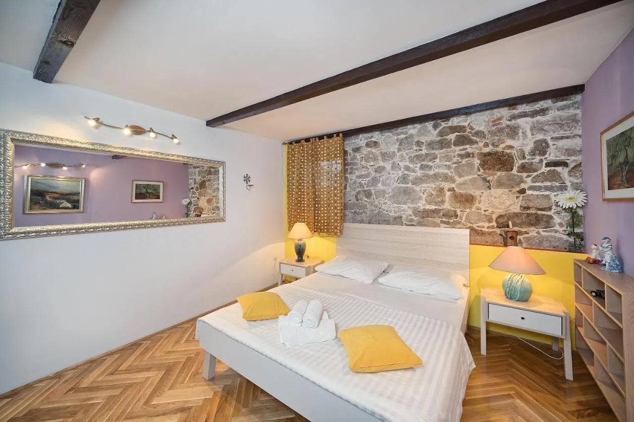 Poetry House Hotel Split Guest house