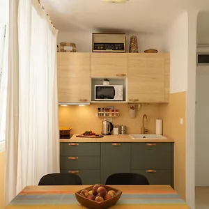 With Private Parking Free Apartment Pula